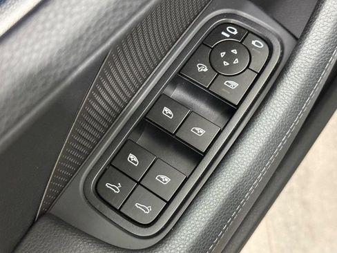 Certified 2025 Porsche Panamera 4 AWD/4WD image 23