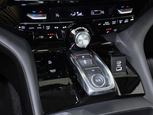 New 2026 Acura MDX SH-AWD image 18