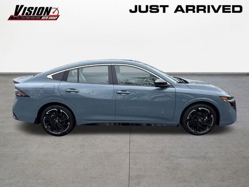 New 2026 Nissan Sentra SR w/ SR Premium Package FWD image 4