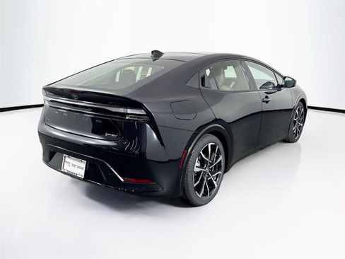 New 2026 Toyota Prius Plug-In Hybrid FWD image 6