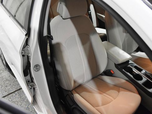 Used 2015 Hyundai Sonata SE FWD image 13