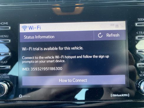 Used 2022 Toyota Prius LE image 31