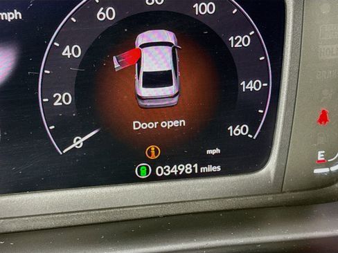 Used 2023 Honda Accord EX image 9