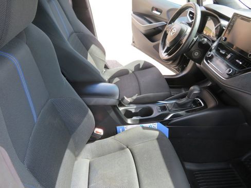 Used 2020 Toyota Corolla SE image 18