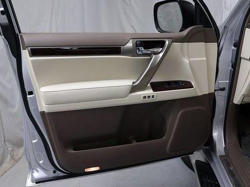 Used 2019 Lexus GX 460 Premium w/ Premium Package AWD/4WD image 26