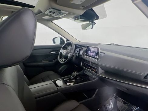 Used 2026 Nissan Rogue Dark Armor FWD image 10
