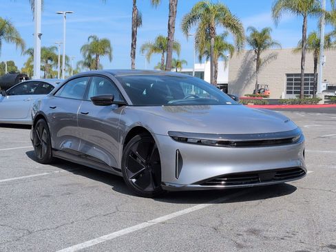 Used 2024 Lucid Air Pure image 2