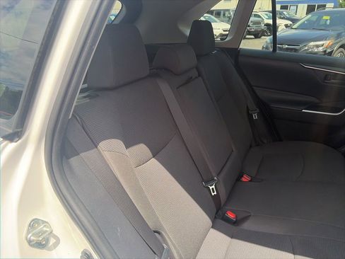 Used 2020 Toyota RAV4 LE FWD image 23
