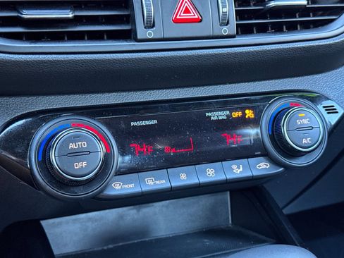 Certified 2023 Kia Forte GT-Line image 20