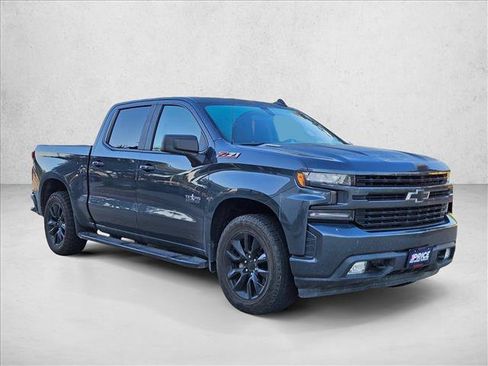 Used 2020 Chevrolet Silverado 1500 RST AWD/4WD image 3