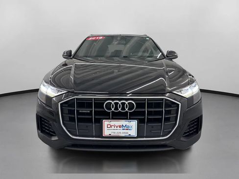 Used 2019 Audi Q8 Premium image 2