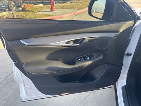 Certified 2023 INFINITI QX50 Luxe w/ Cargo Package image 5