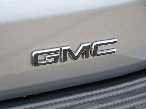 New 2026 GMC Yukon Denali w/ Sun & Power Step Package AWD/4WD image 14