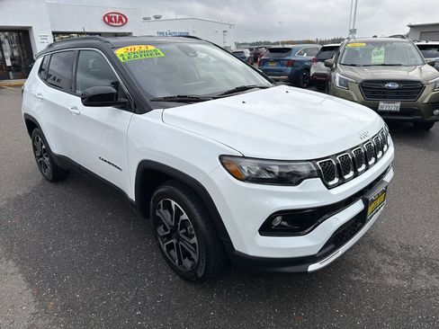 Used 2023 Jeep Compass Limited image 20