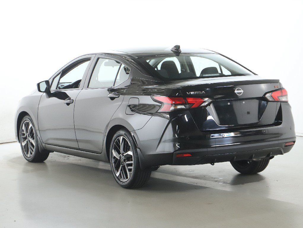 Certified 2024 Nissan Versa SR w/ Trunk Package FWD image 38