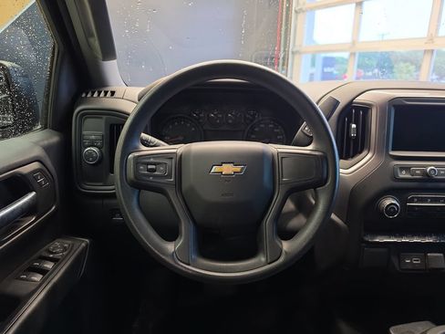 Used 2021 Chevrolet Silverado 1500 Custom RWD image 21