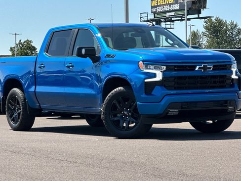 Used 2024 Chevrolet Silverado 1500 RST w/ Convenience Package II AWD/4WD image 2