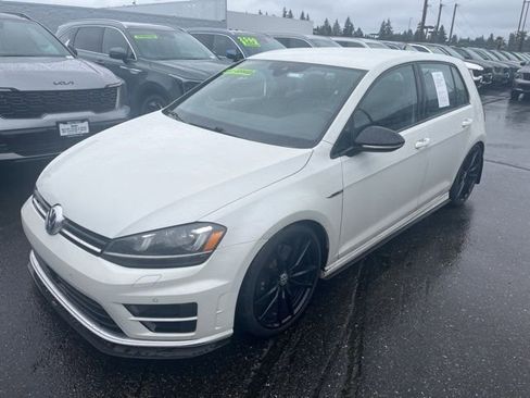 Used 2017 Volkswagen Golf R 4-Door image 3