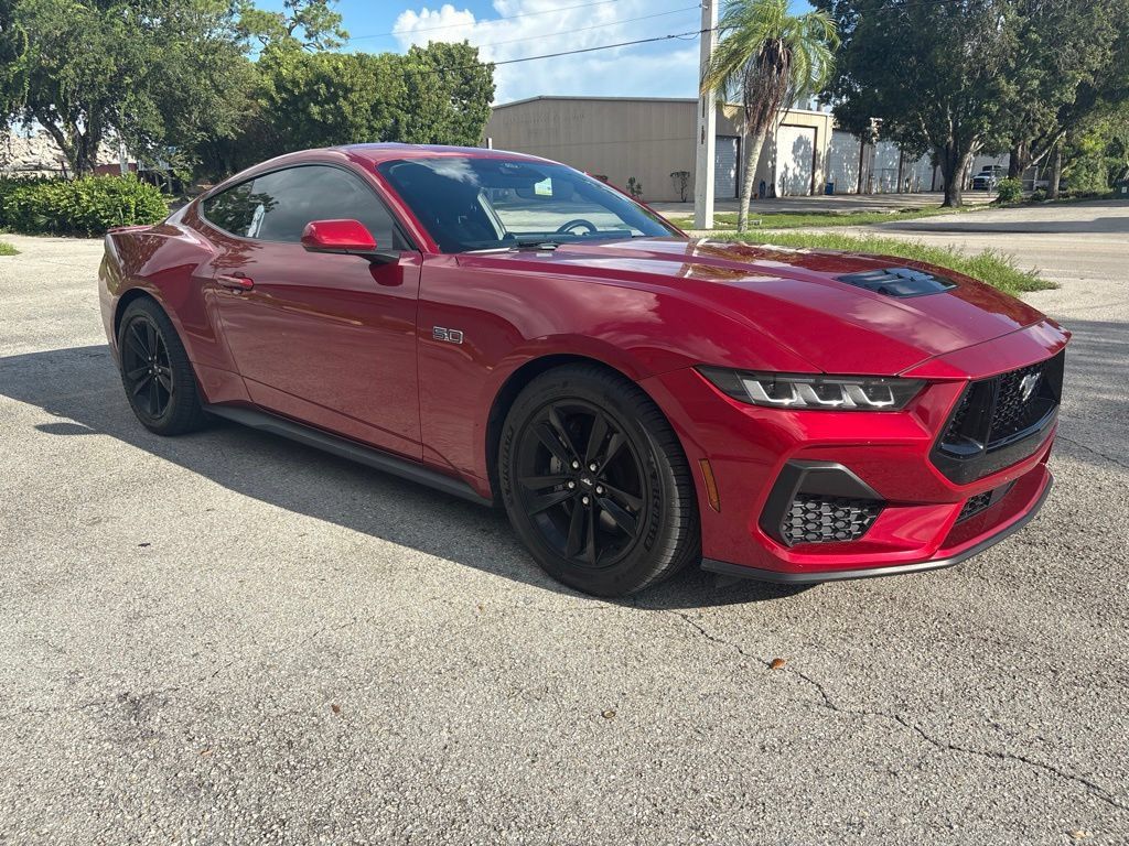 Used 2024 Ford Mustang GT RWD image 5