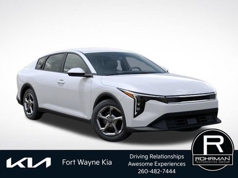 New 2026 Kia K4 FWD image 9