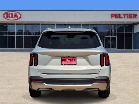New 2026 Kia Sorento S w/ S Panoramic Sunroof Package FWD image 4