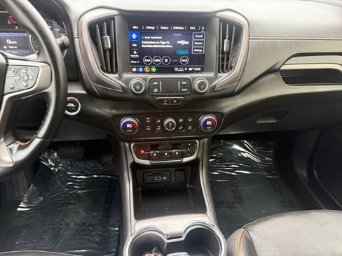 Used 2023 GMC Terrain AT4 AWD/4WD image 15