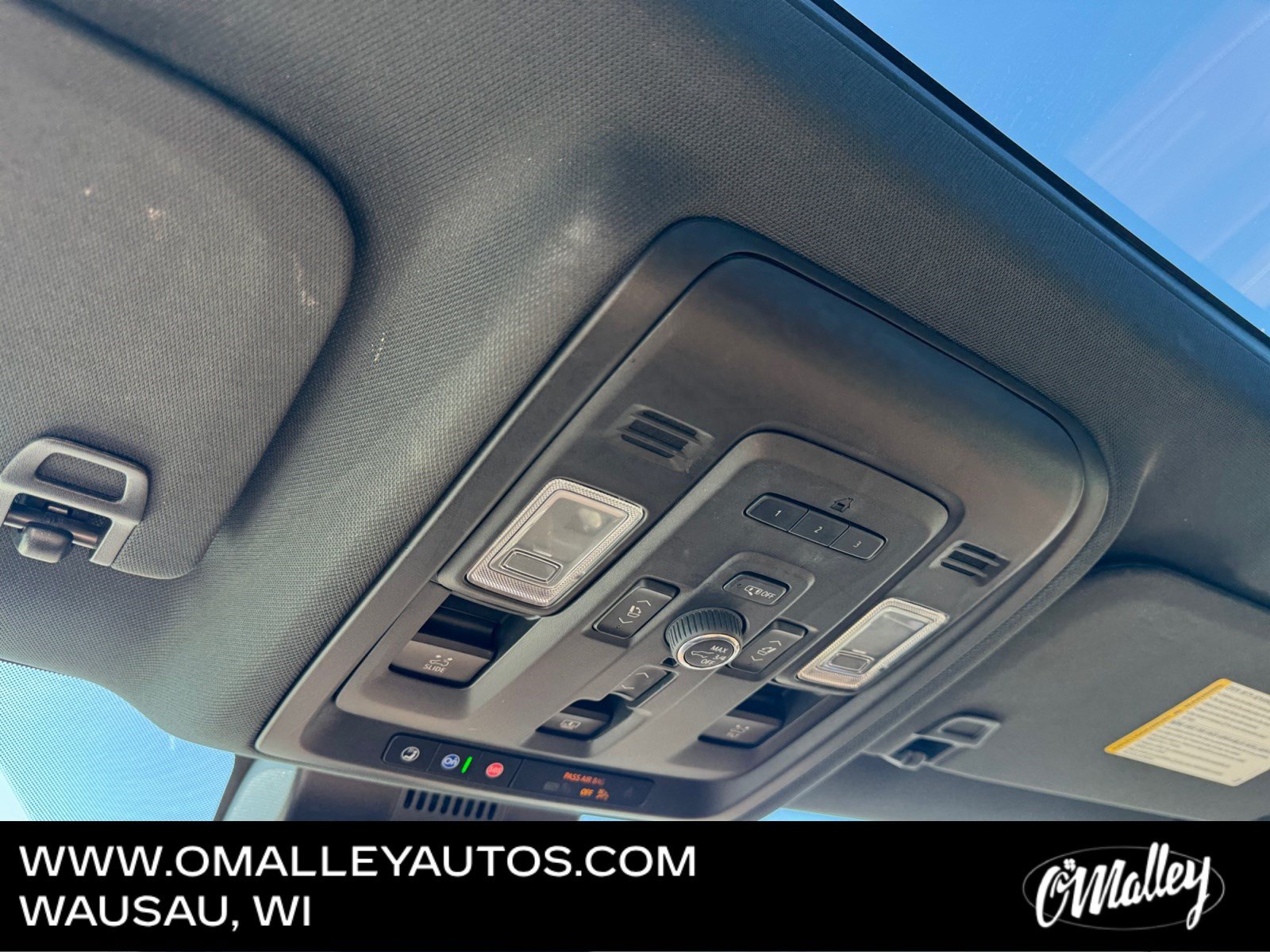 Used 2023 Chevrolet Tahoe High Country AWD/4WD image 24