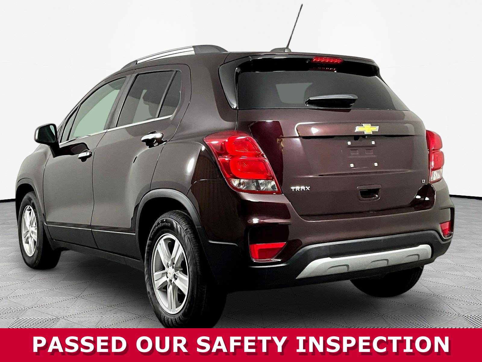 Used 2020 Chevrolet Trax LT w/ LT Convenience Package FWD image 4