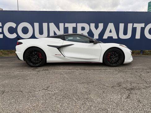 Used 2023 Chevrolet Corvette Z06 w/ Stealth Interior Trim Package image 8