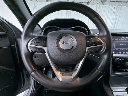 Used 2018 Jeep Grand Cherokee Limited AWD/4WD image 26
