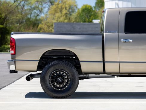 Used 2006 Dodge Ram 3500 Truck SLT w/ Light Group image 16