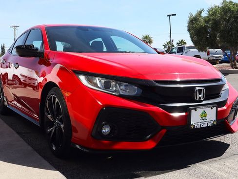 Used 2019 Honda Civic Sport image 18