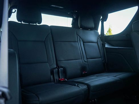 New 2026 GMC Yukon Denali w/ Sun & Power Step Package image 14