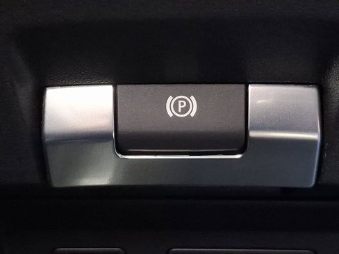 Used 2023 Land Rover Discovery Sport S R-Dynamic image 23