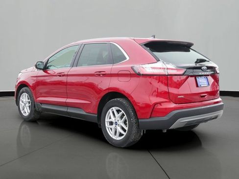 Certified 2022 Ford Edge SEL w/ Convenience Package image 2