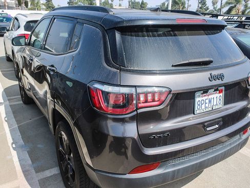 Used 2020 Jeep Compass Latitude AWD/4WD image 12