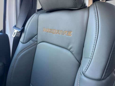 New 2026 Jeep Gladiator Mojave image 15