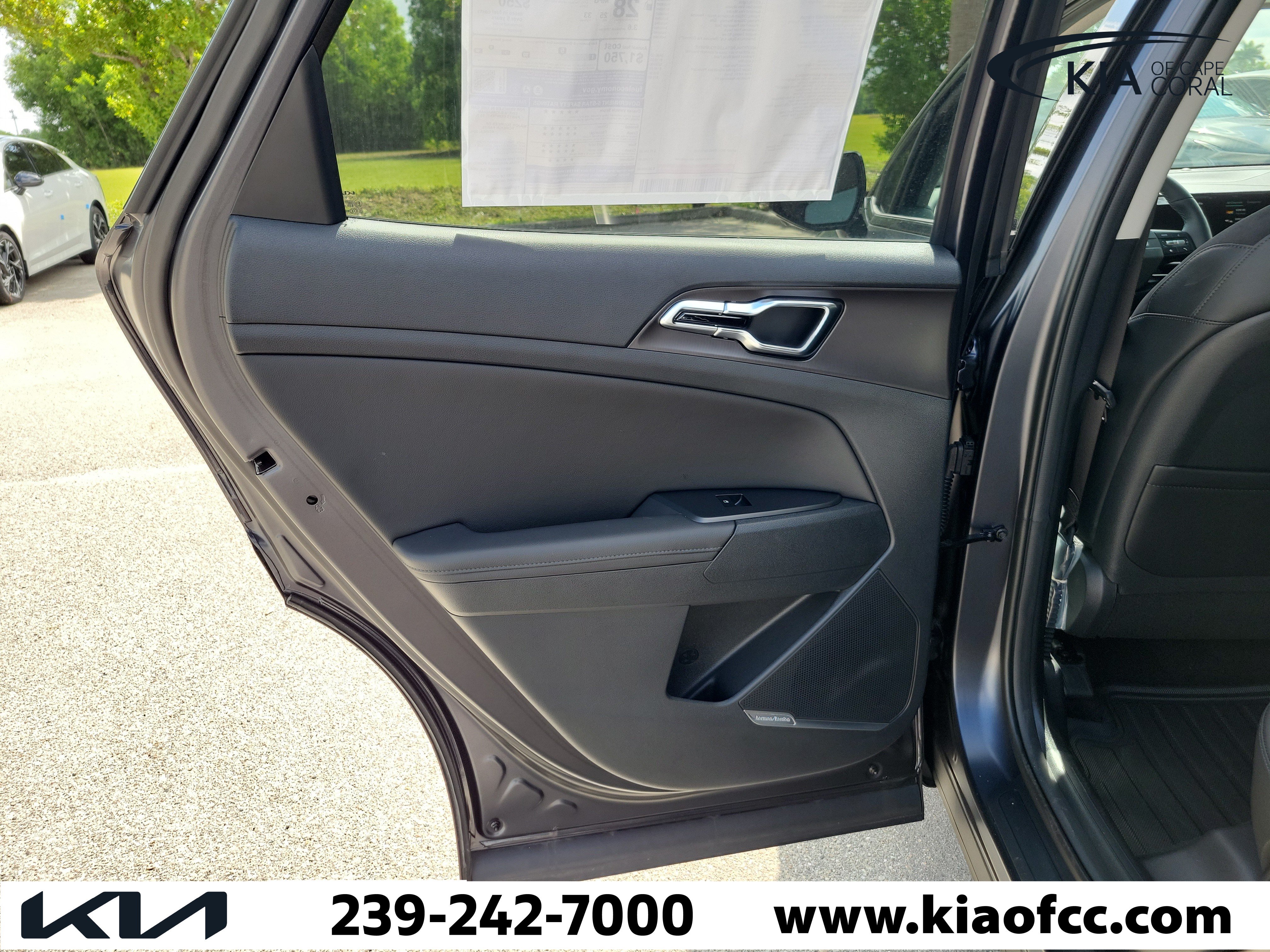 New 2026 Kia Sportage SX FWD image 14