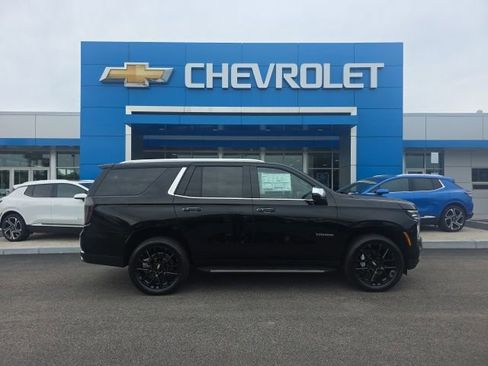 New 2026 Chevrolet Tahoe Premier w/ Sun And Tow Package AWD/4WD image 2
