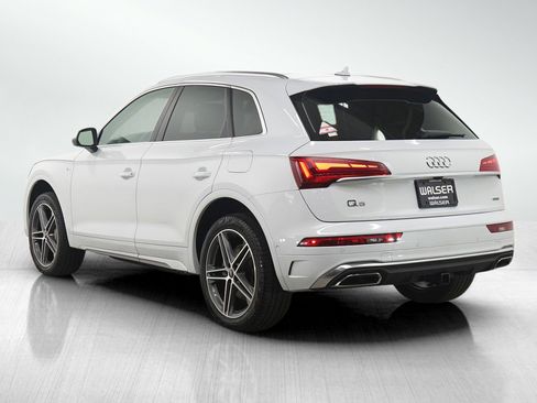 Used 2023 Audi Q5 e Prestige w/ Prestige Package image 4