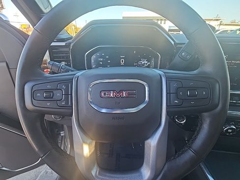 Used 2024 GMC Sierra 2500 SLT w/ SLT Premium Package image 19