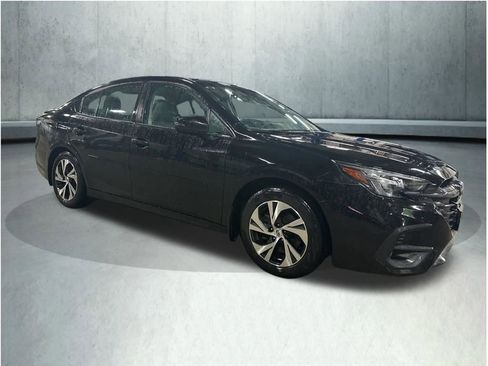Used 2024 Subaru Legacy Premium AWD/4WD image 9