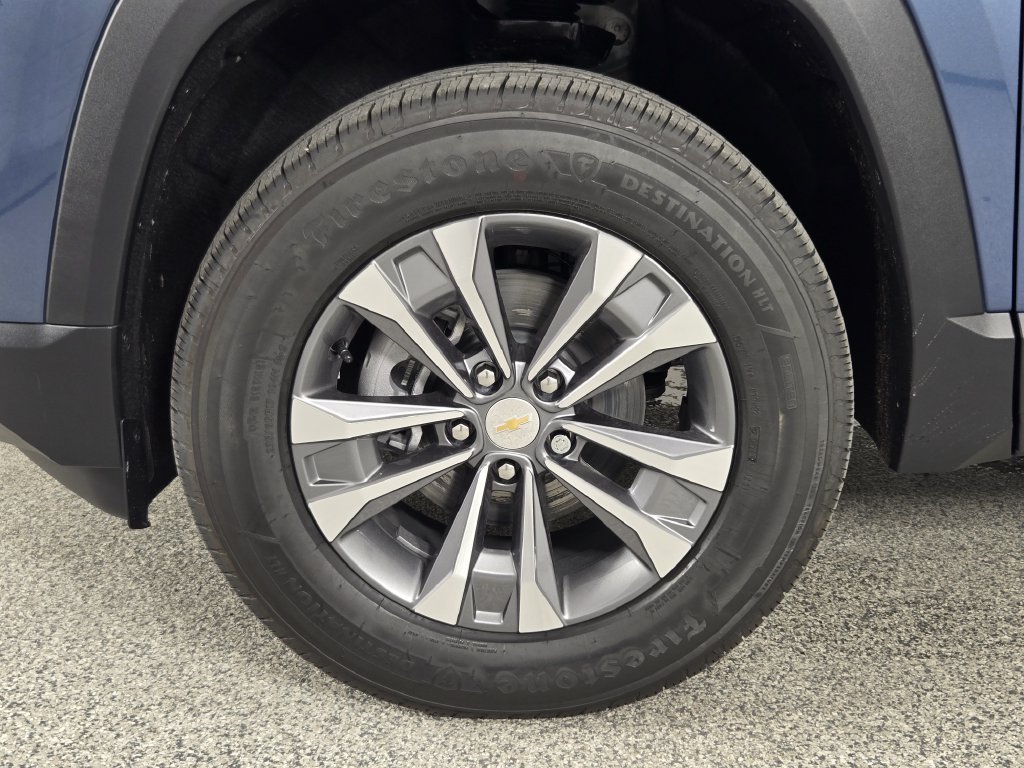 New 2026 Chevrolet Equinox LT w/ Convenience Package II FWD image 14