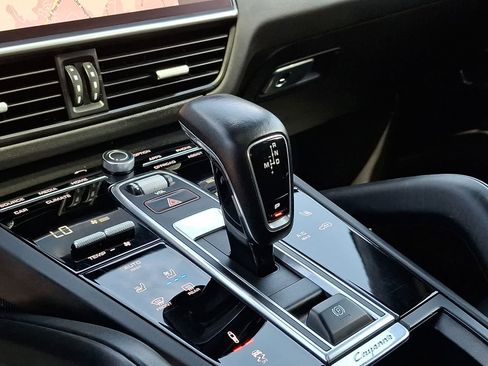 Used 2021 Porsche Cayenne GTS AWD/4WD image 17