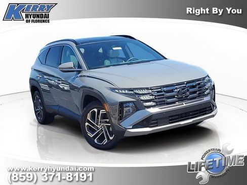 Used 2025 Hyundai Tucson Limited AWD/4WD image 1