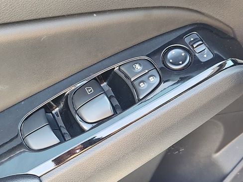 Used 2023 Nissan Altima 2.5 SV image 30