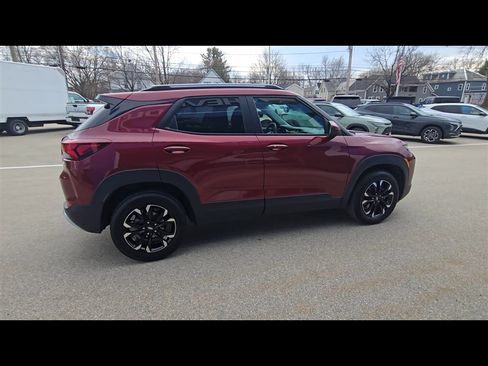 Used 2023 Chevrolet TrailBlazer LT w/ Convenience Package image 9