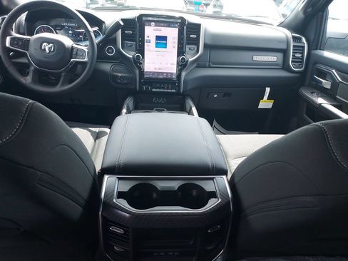 New 2026 RAM 2500 Big Horn AWD/4WD image 10