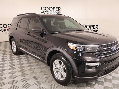 Used 2020 Ford Explorer XLT w/ Equipment Group 202A RWD image 1