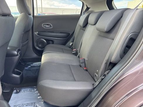 Used 2019 Honda HR-V EX image 19